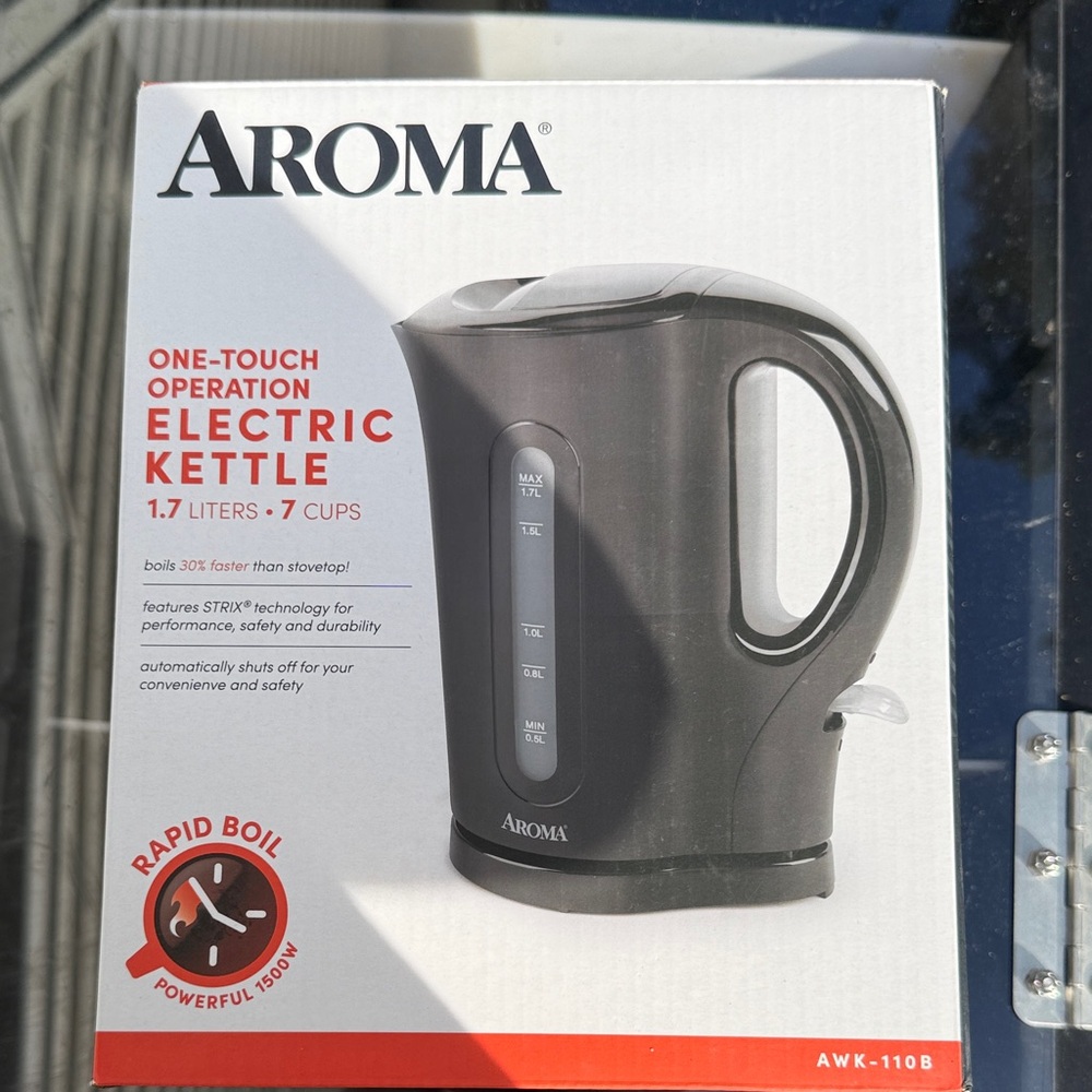 Aroma Home Black Electric Kettle